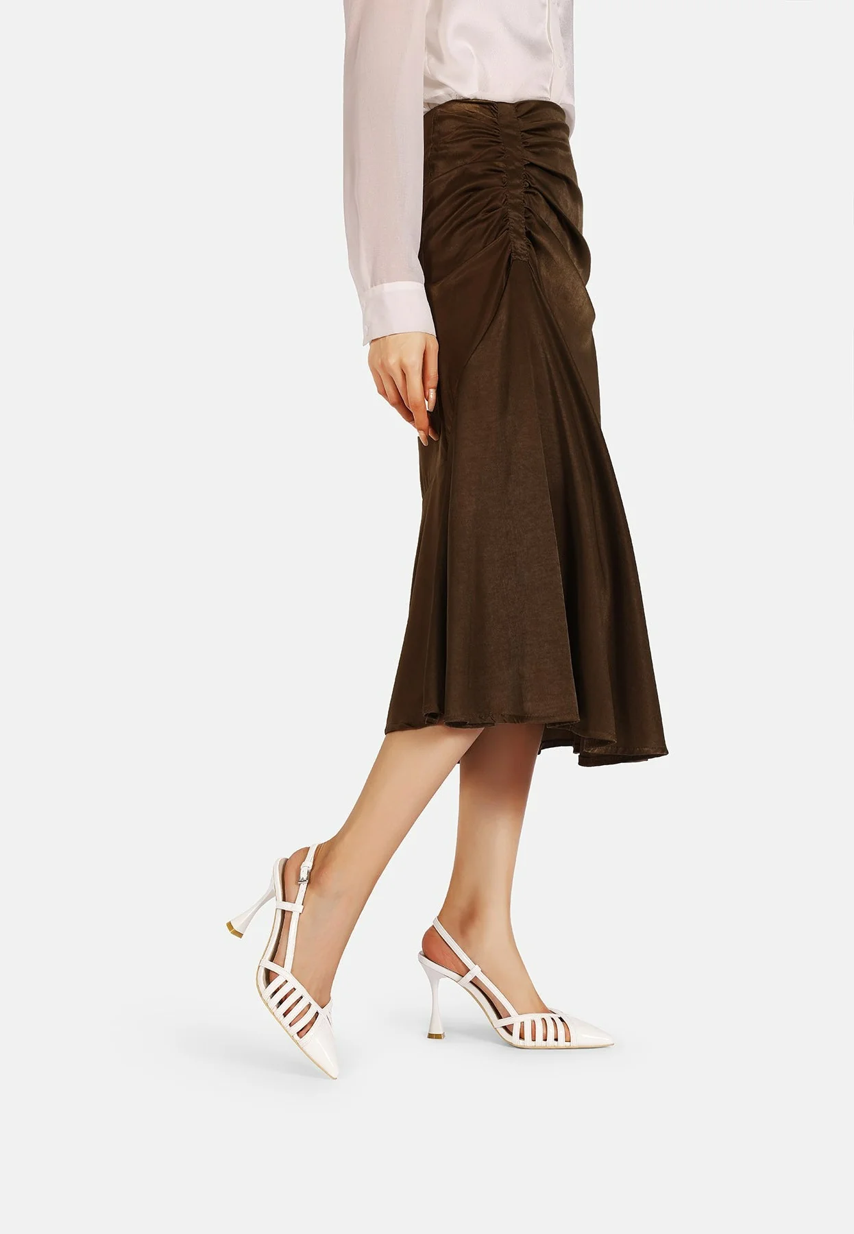Décolleté slingback con fasce e tacco alto a clessidra K3367 - Image 9