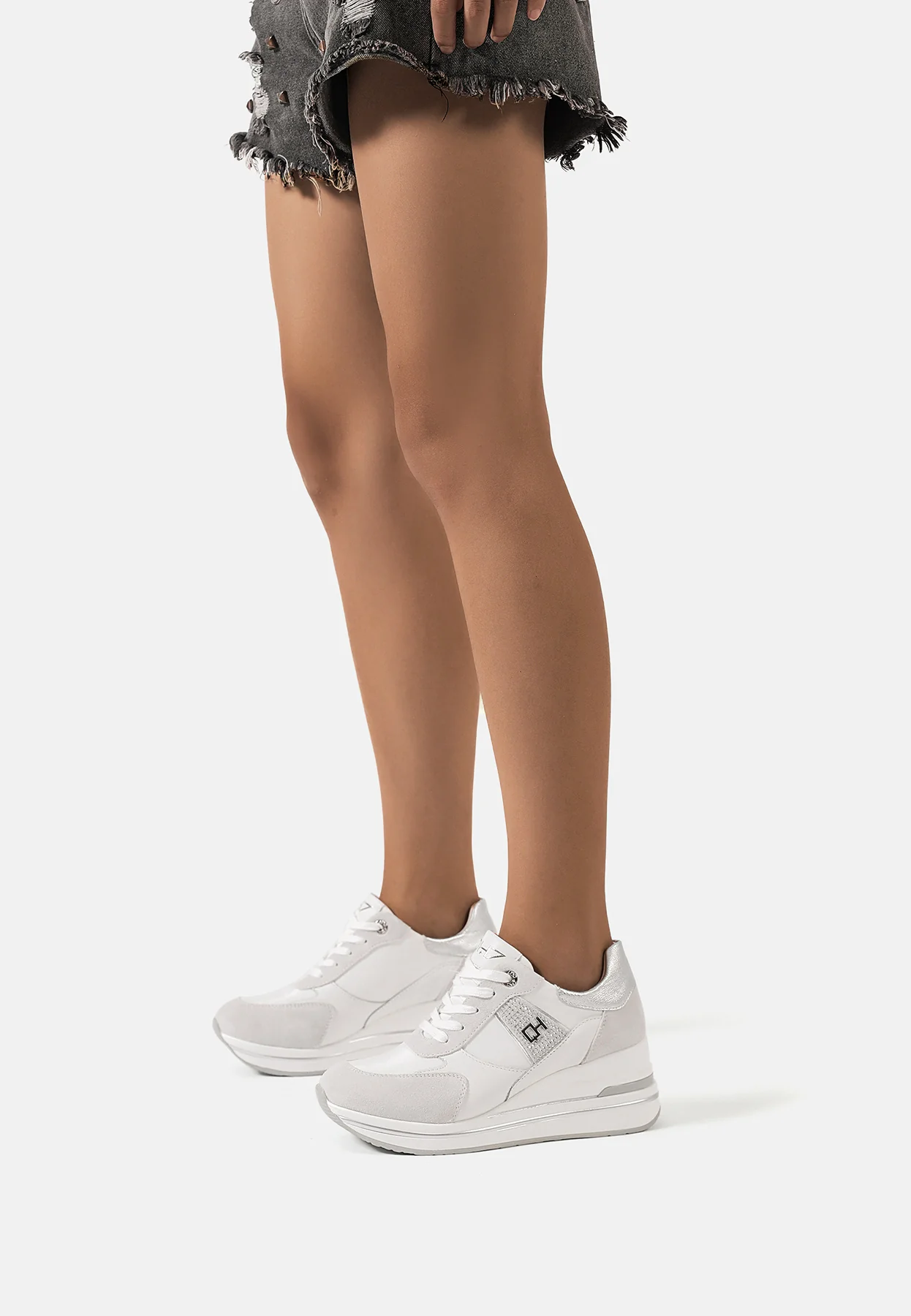 Sneakers QH7017 - Image 16