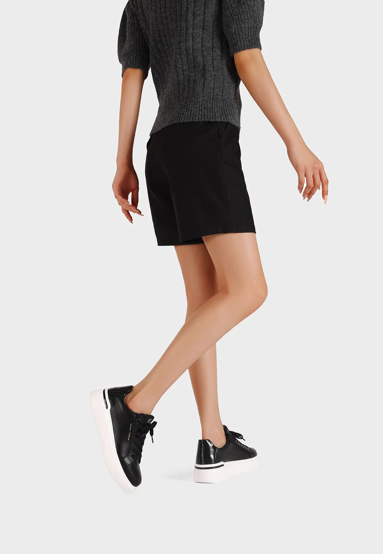 Sneakers Donna in Offerta