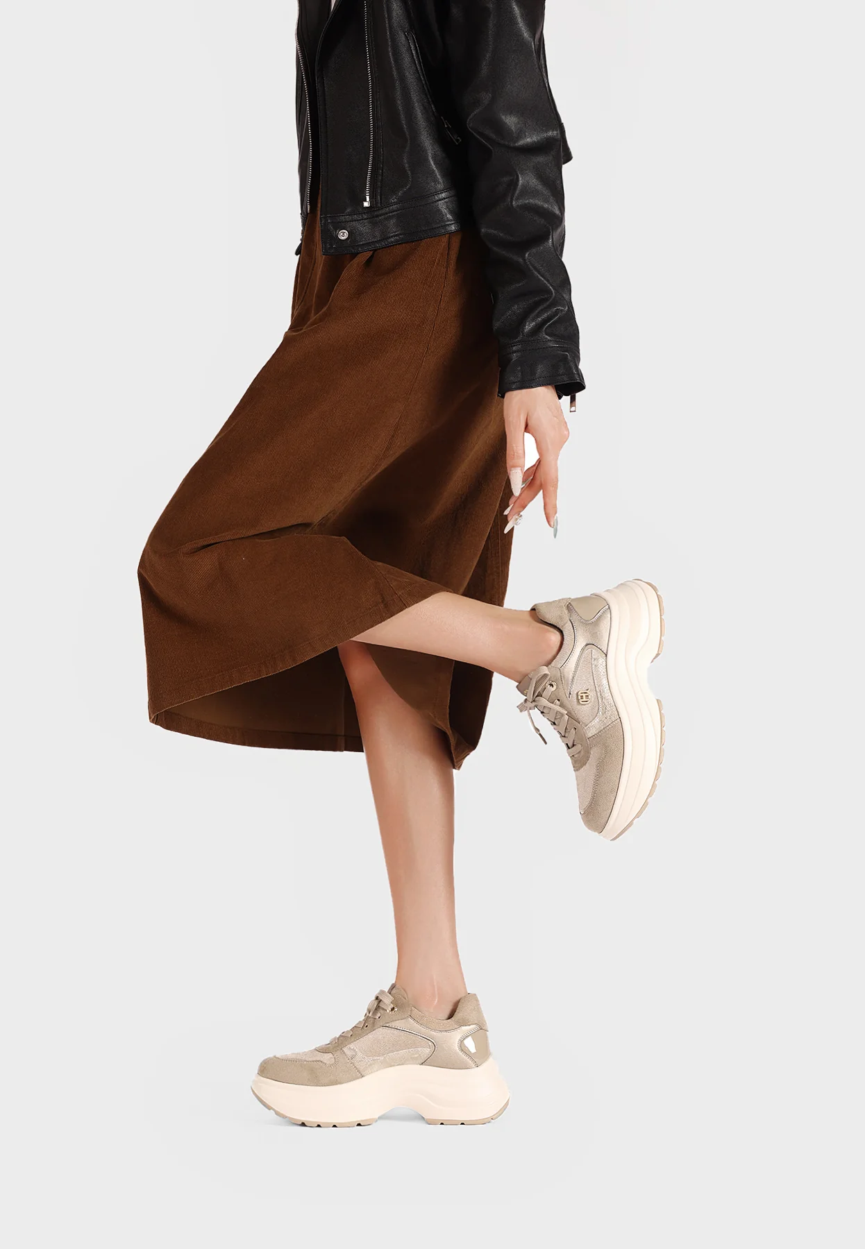 Sneakers plaform in camoscio eleganti X33-35