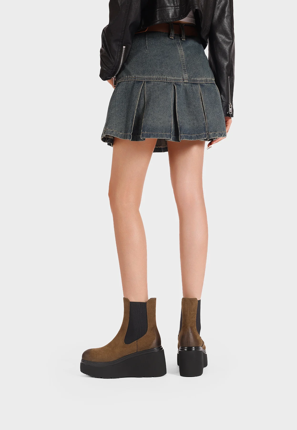 Stivaletti da donna chelsea con zeppa alta platform X31-129 - Image 15
